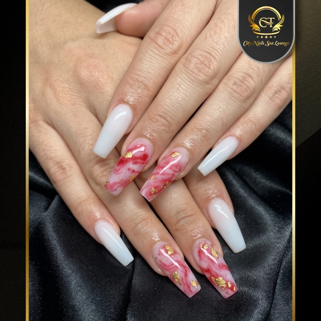 Happy nails